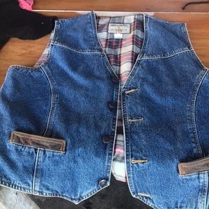 Wrangler vest